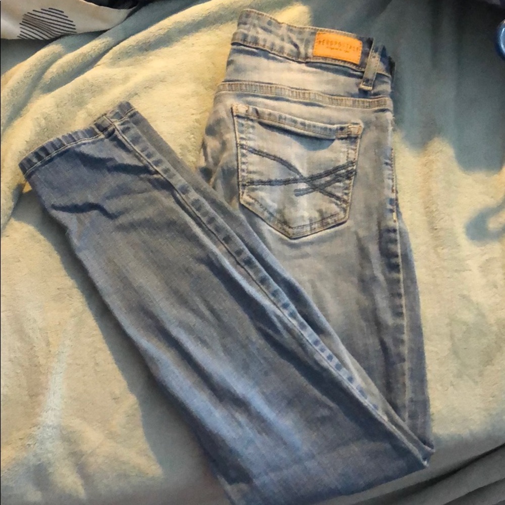 Low-Rise Jeans